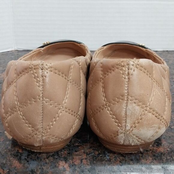 Tory Burch Quilted Tan and Black Flats..SIZE 8.5 - Picture 3 of 10